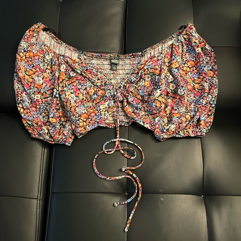 Crop top